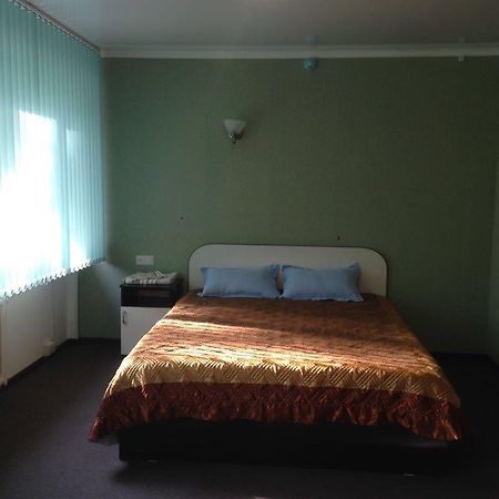 Oolit Hotel Lisakovsk Bagian luar foto