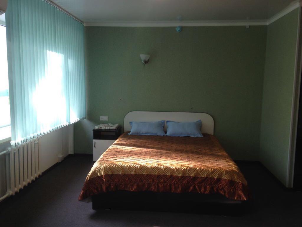 Oolit Hotel Lisakovsk Bagian luar foto